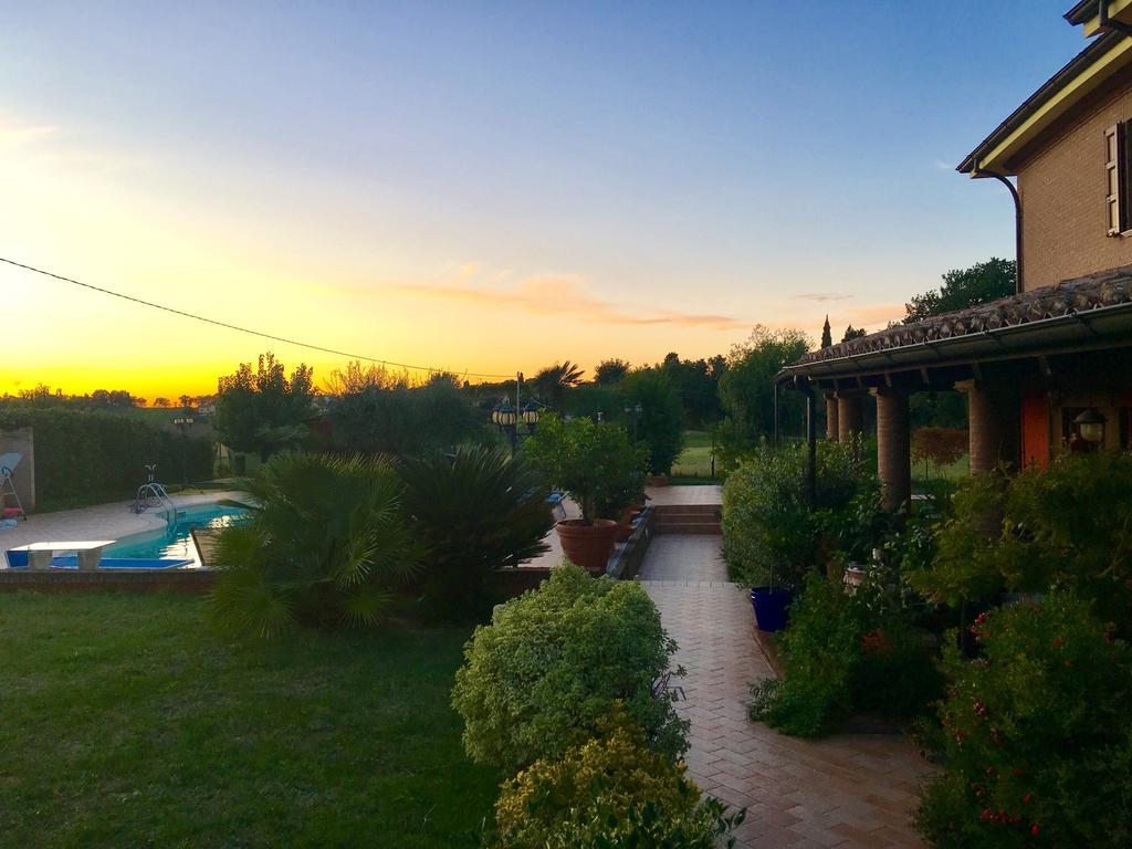 Villa Antares Pésaro Exterior foto